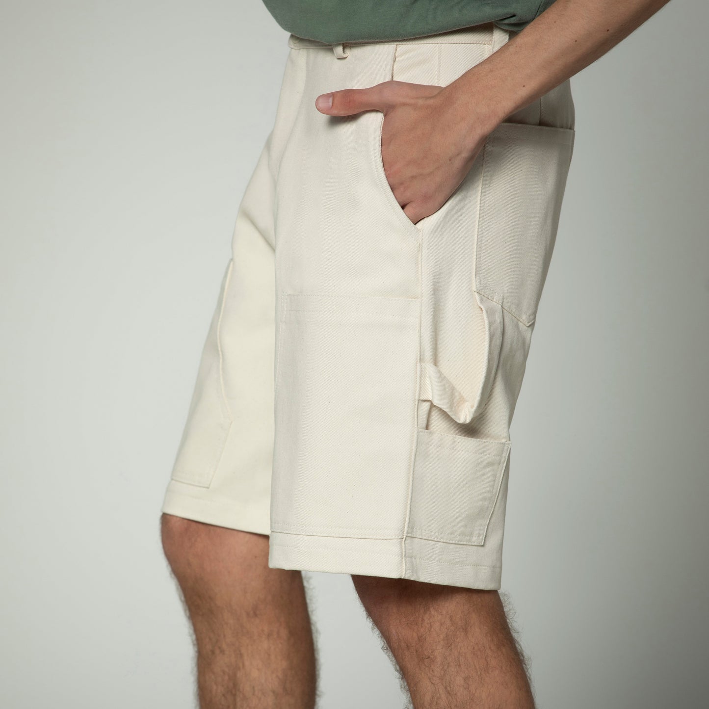 Pantalones cortos con detalles de ropa de trabajo Sanjo // Crudo