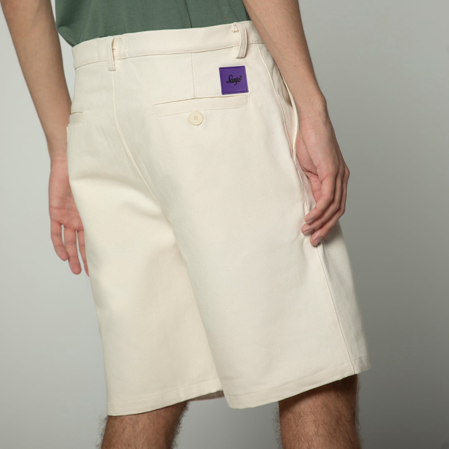 Sanjo Canvas Boxy Shorts // Cream