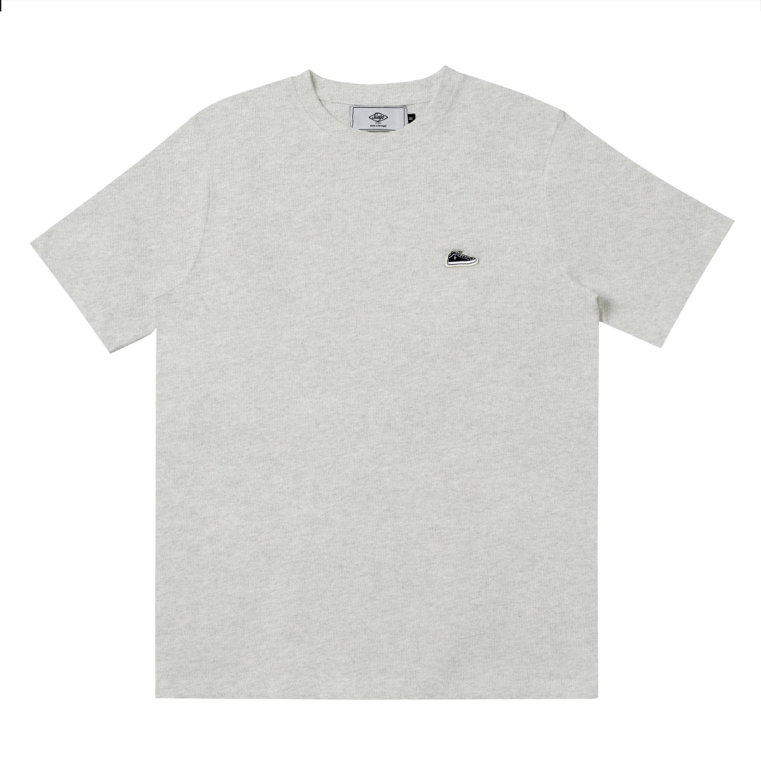 Camiseta clásica con parche de Sanjo // Gris