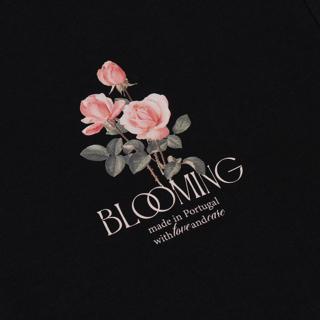 Sanjo Blooming T-shirt // Black