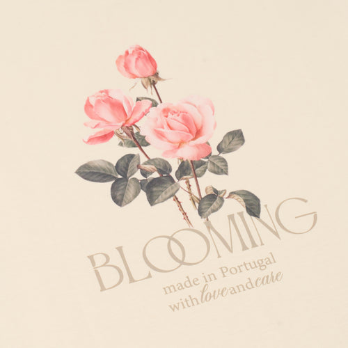 Sanjo Blooming // Camiseta color crudo