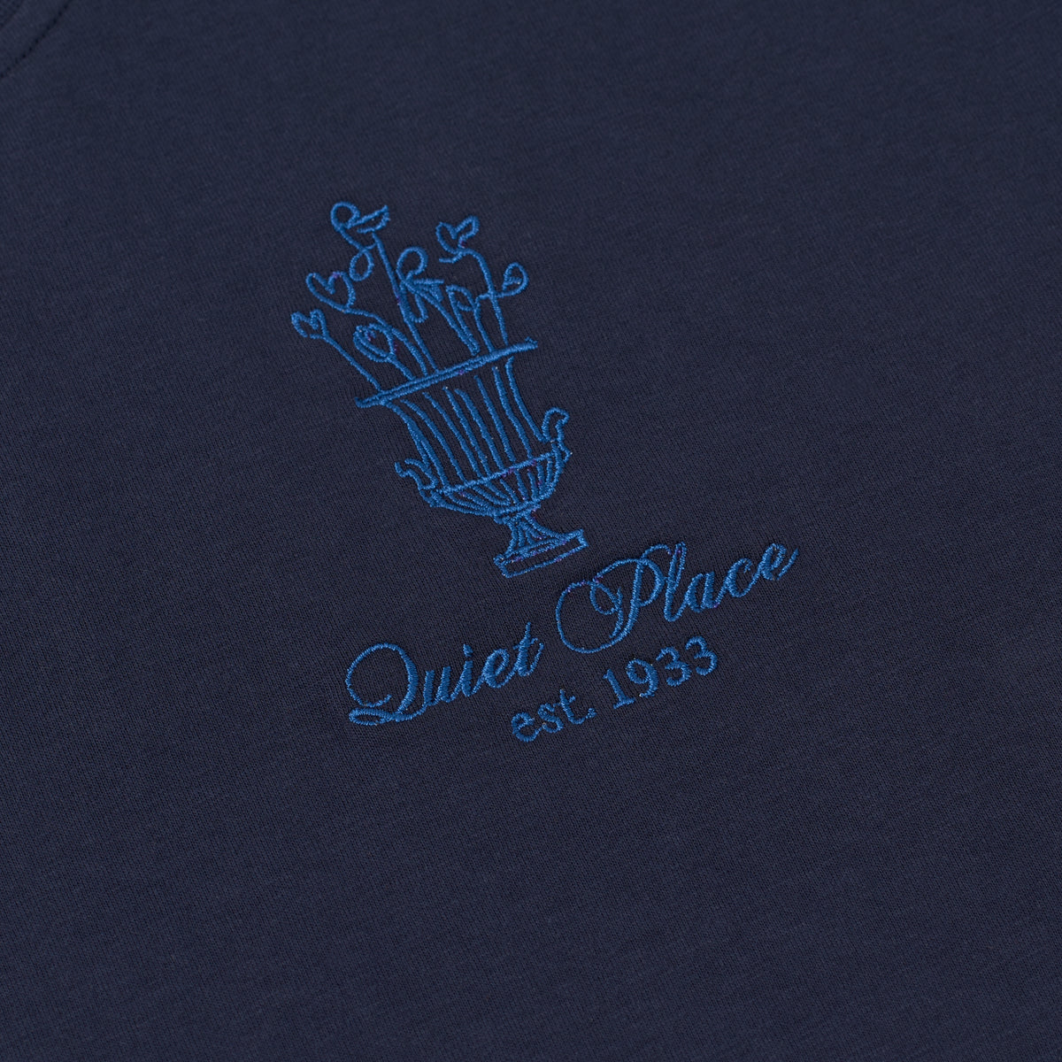 Camiseta Sanjo Quiet Place // Azul marino