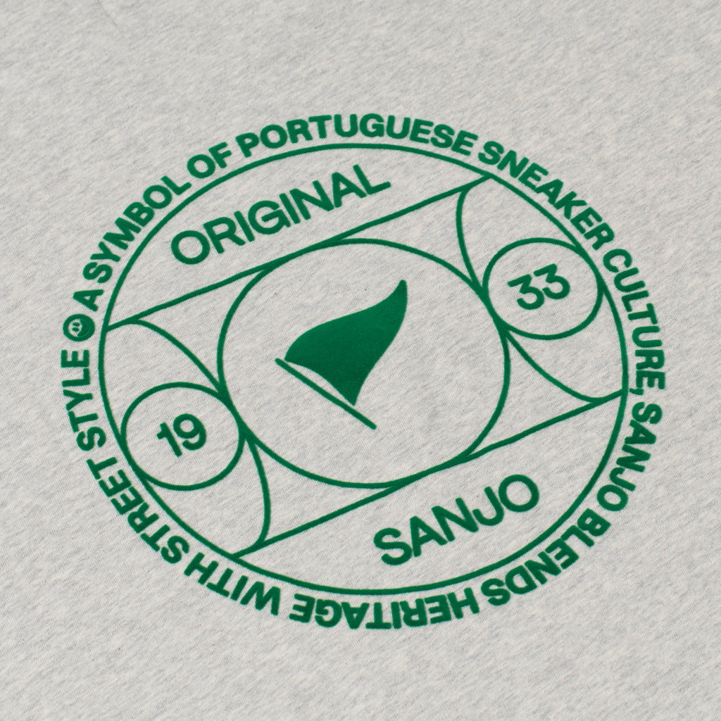 Camiseta con el símbolo de Sanjo // Gris