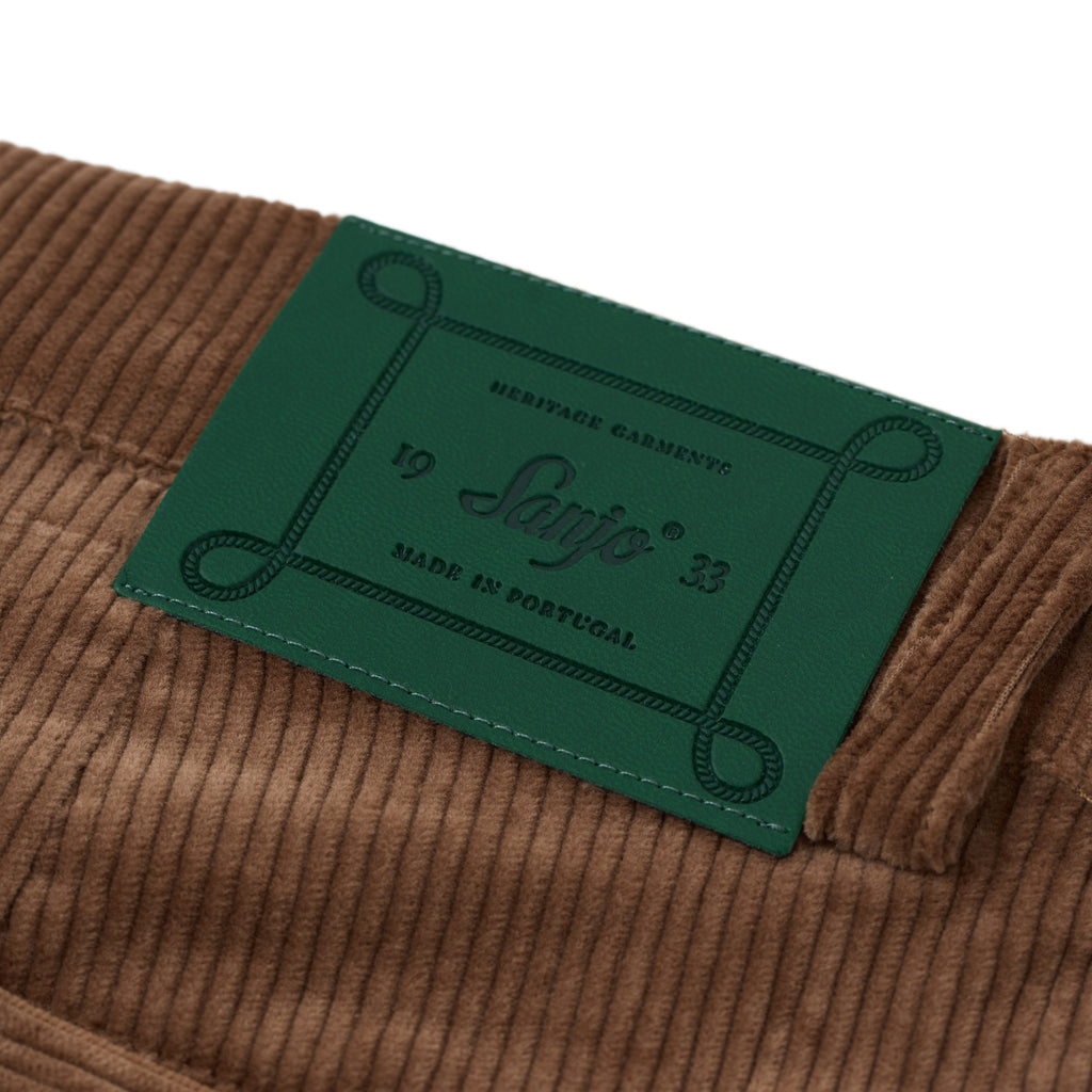 Sanjo Relaxed Corduroy Trousers // Brown