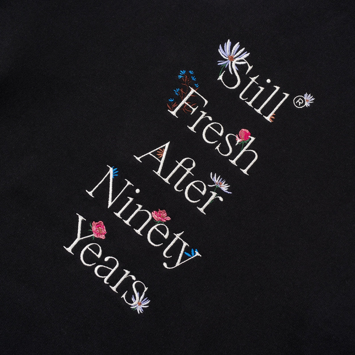 Sanjo Wild Flowers Sweatshirt // Black