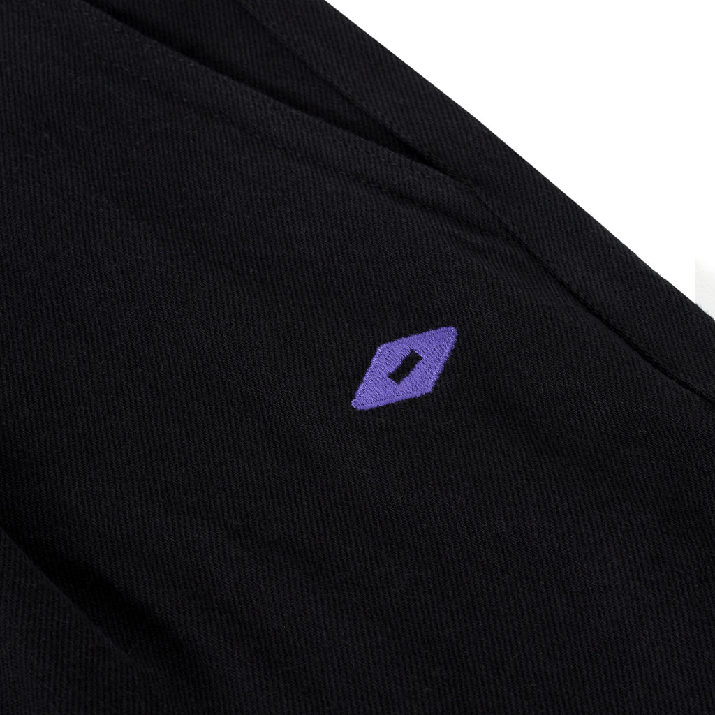 Pantalones cortos con símbolo de bordado de Sanjo // Negro